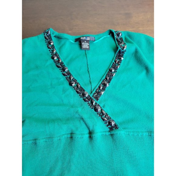 Style & Co petite. Vintage Beaded Blouse V-neck green size Medium - Picture 2 of 12